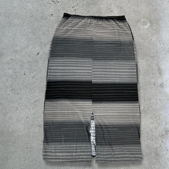 Vintage striped maxi skirt // plus size - Picture 7 of 8